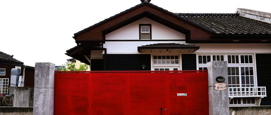 Goodlife Movers Logistics Asset – suburban-bungalow-gate - Goodlife Movers Kenya